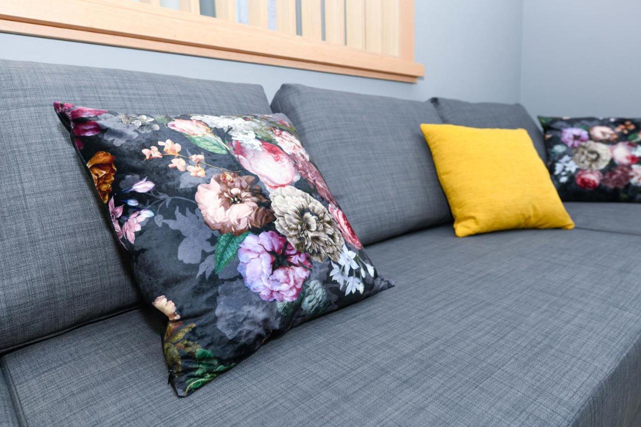 Desenzanoloft Official Partner Marriott Homes & - Family With Private Box Parking Apartment